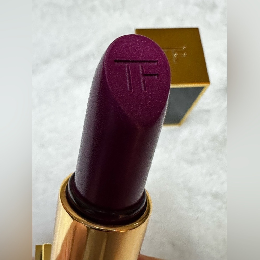 Tom Ford purple Luxurious Black and Gold case Lipstick